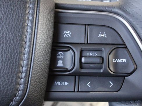 New 2026 Toyota 4Runner TRD Off-Road Premium AWD/4WD image 31