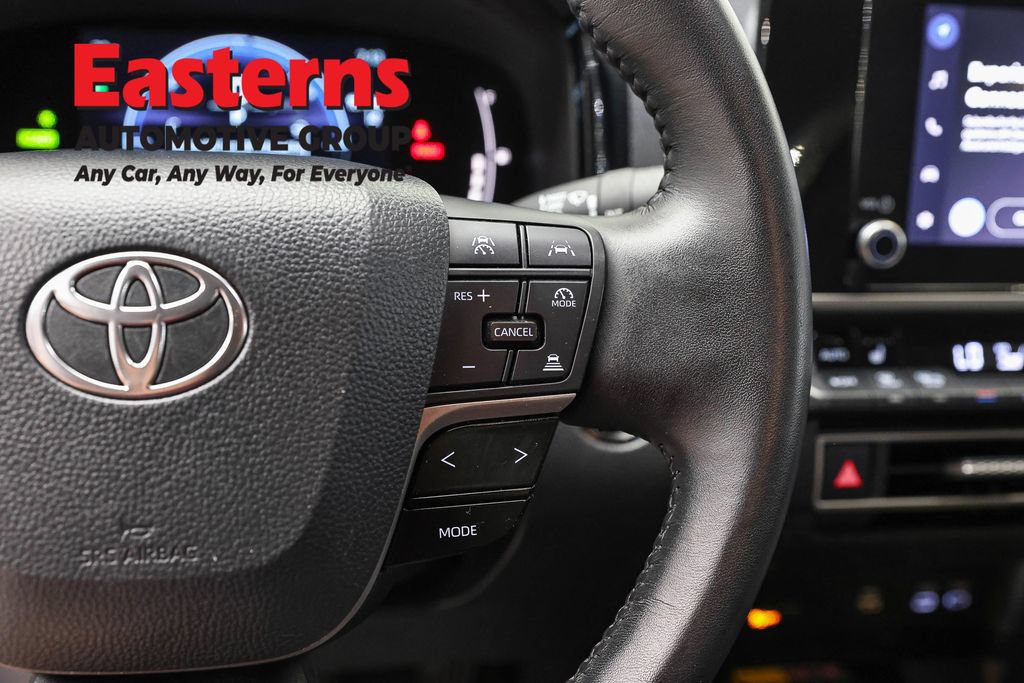 Used 2025 Toyota Camry LE w/ Convenience Package FWD image 17