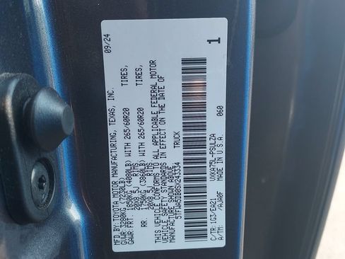 Used 2025 Toyota Tundra Limited w/ TRD Off-Road Package AWD/4WD image 24