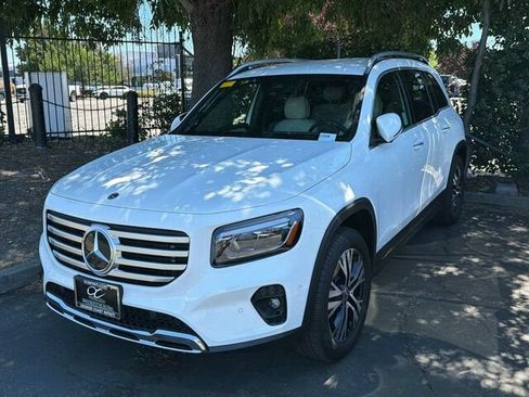 Certified 2025 Mercedes-Benz GLB 250 image 2