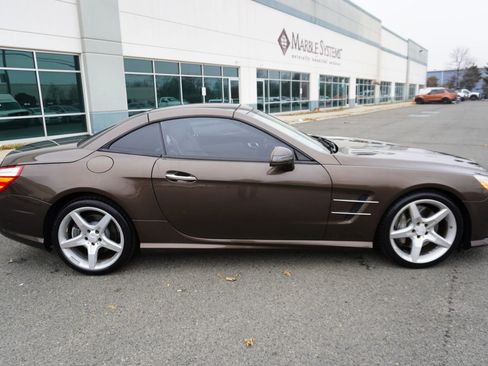 Used 2015 Mercedes-Benz SL 400 image 8