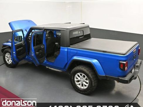 Used 2023 Jeep Gladiator Sport AWD/4WD image 27