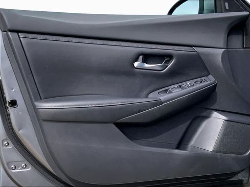 Used 2021 Nissan Sentra SV FWD image 21