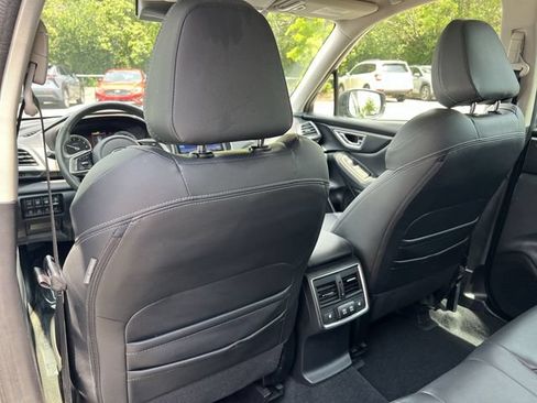 Certified 2023 Subaru Forester Touring AWD/4WD image 40