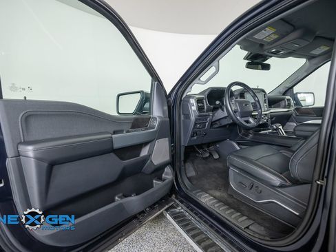 Used 2022 Ford F150 Lariat AWD/4WD image 9