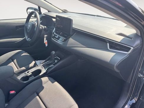 Used 2023 Toyota Corolla LE FWD image 10