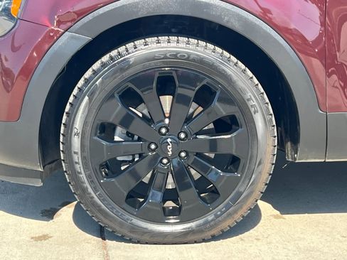 Used 2022 Kia Telluride S image 28