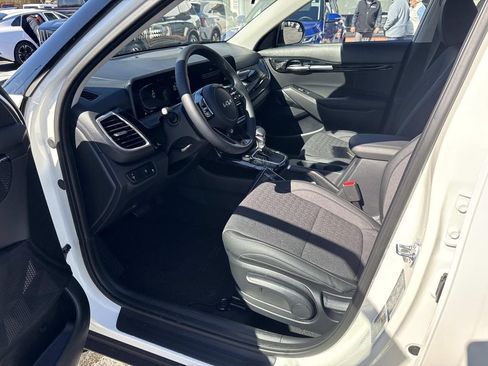 New 2026 Kia Seltos S image 8