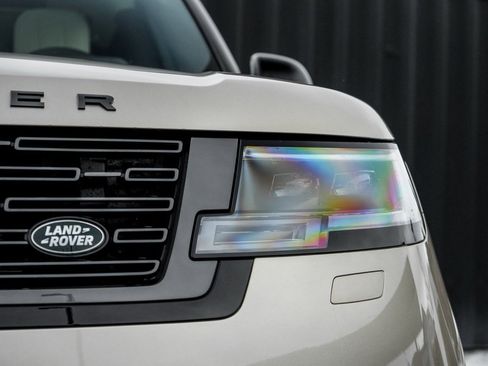 New 2026 Land Rover Range Rover SE image 6