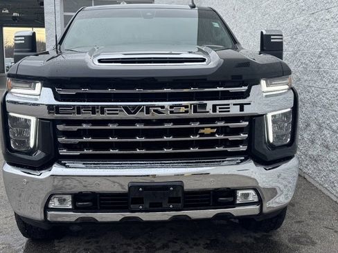Used 2022 Chevrolet Silverado 2500 LTZ w/ LTZ Premium Package image 3