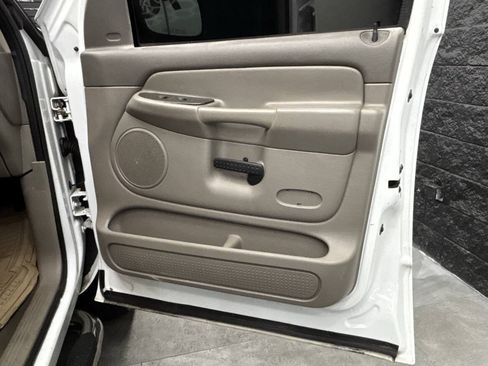 Used 2005 Dodge Ram 1500 Truck SLT RWD image 26