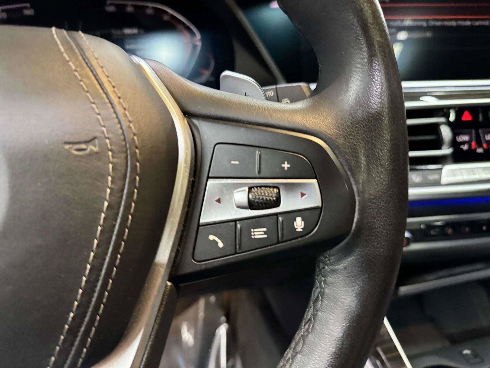 Used 2021 BMW X5 sDrive40i w/ Premium Package RWD image 29