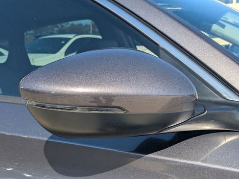 Used 2018 Honda Accord Touring image 23