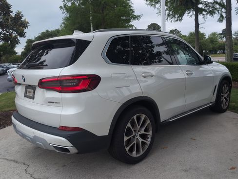 Used 2019 BMW X5 xDrive40i w/ Executive Package AWD/4WD image 10
