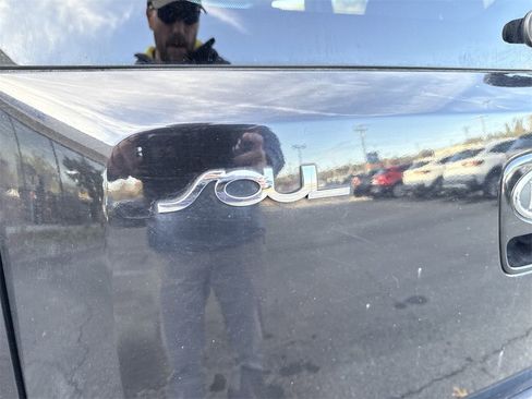 Used 2011 Kia Soul + image 7