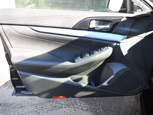 Used 2018 Nissan Maxima 3.5 SL image 13