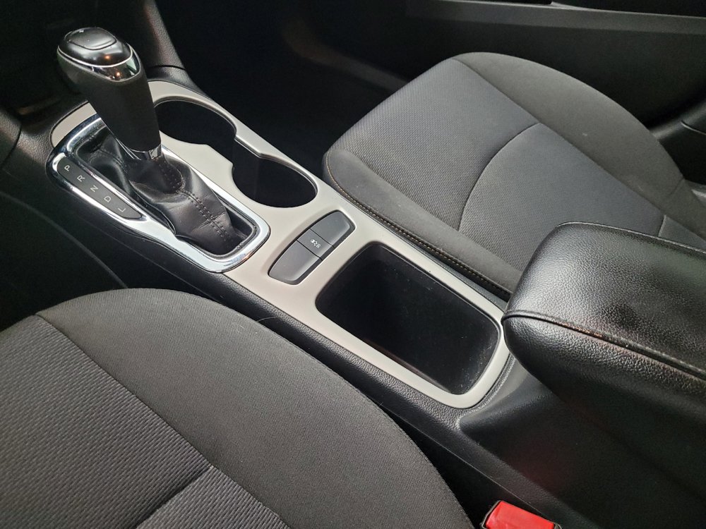 Used 2017 Chevrolet Cruze LS FWD image 26
