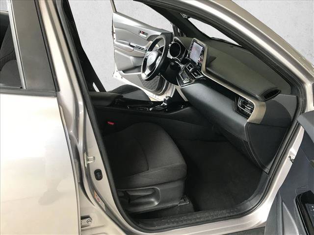 Used 2019 Toyota C-HR XLE FWD image 20