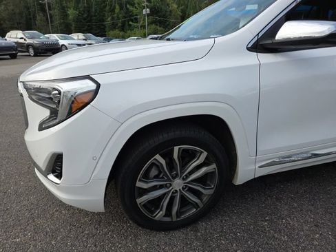 Used 2020 GMC Terrain Denali w/ GMC Pro Grade Package AWD/4WD image 37