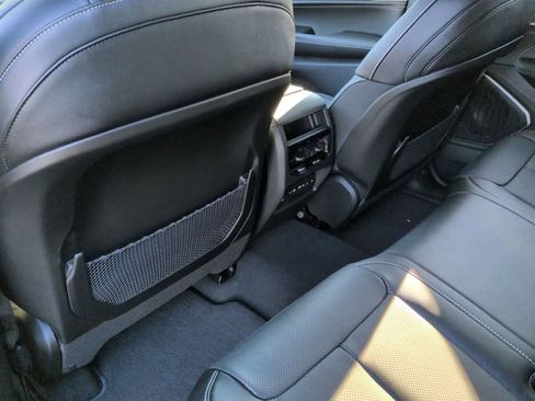 New 2026 Jeep Grand Cherokee Limited AWD/4WD image 17