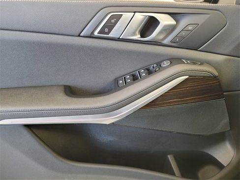 Used 2021 BMW X5 xDrive40i w/ Premium Package 2 image 46