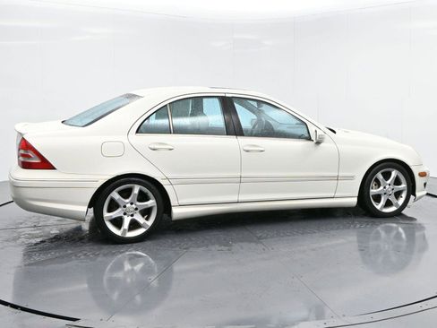 Used 2007 Mercedes-Benz C 230 Sedan image 8