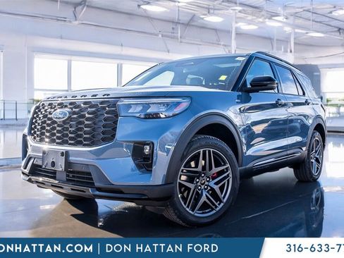 New 2026 Ford Explorer ST-Line w/ ST-Line Street Pack image 1
