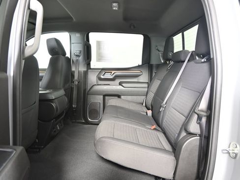 Used 2024 Chevrolet Silverado 1500 LT AWD/4WD image 17