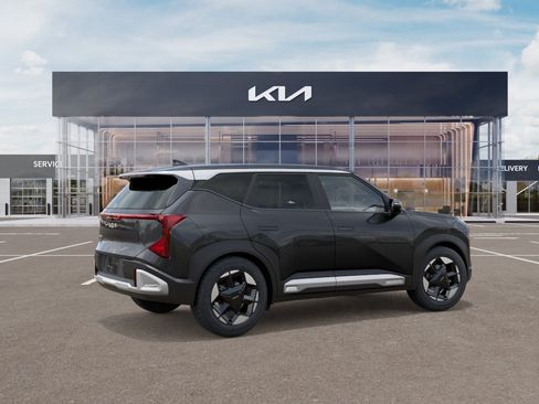 New 2027 Kia Seltos S FWD image 6