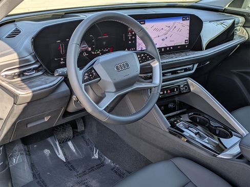 New 2025 Audi Q5 Premium Plus image 8