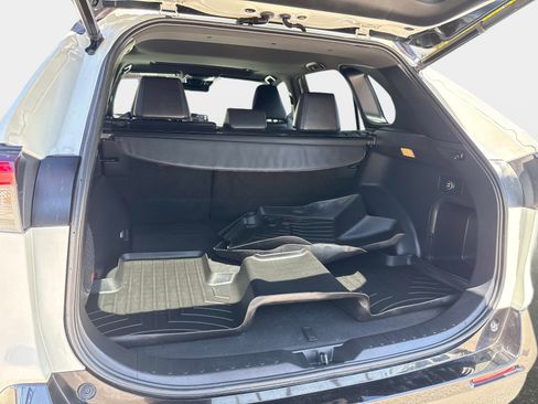 Used 2021 Toyota RAV4 XSE w/ XSE Grade Weather Package AWD/4WD image 9