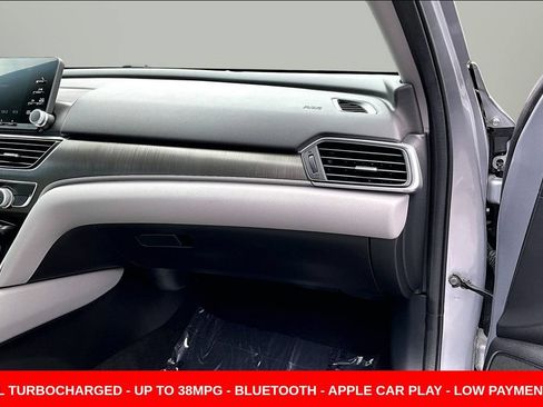 Used 2018 Honda Accord LX image 24