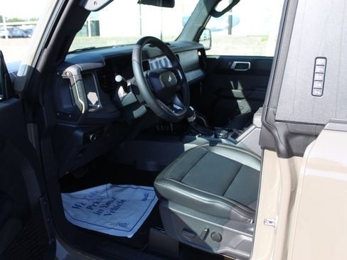 New 2026 Ford Bronco Badlands w/ Wildtrak Package AWD/4WD image 22