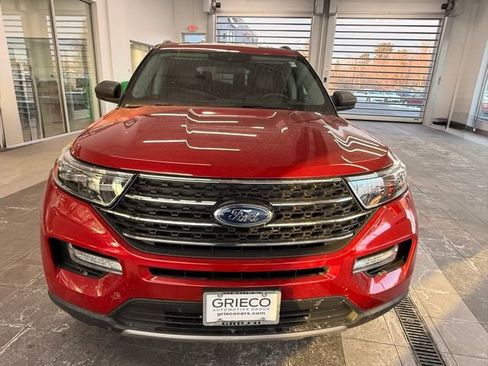 Used 2023 Ford Explorer XLT w/ Equipment Group 202A image 2