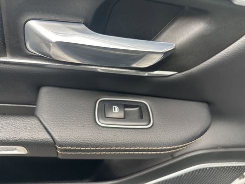 Used 2021 RAM 1500 Laramie image 31