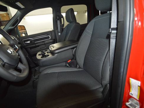 Used 2026 RAM 2500 Big Horn AWD/4WD image 28