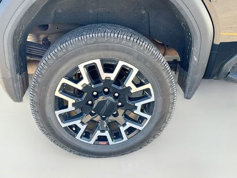 Used 2024 GMC Sierra 2500 Denali Ultimate image 22