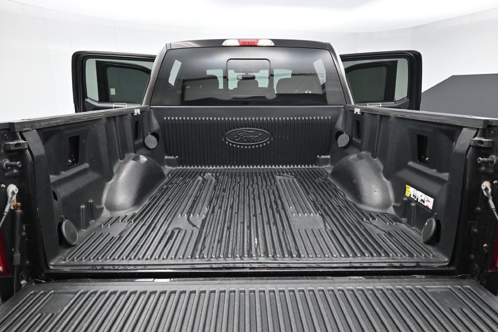 Used 2019 Ford F150 XLT w/ Equipment Group 302A Luxury AWD/4WD image 38