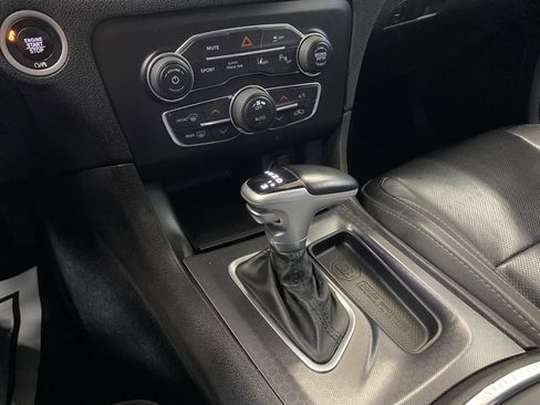 Used 2018 Dodge Charger GT image 15