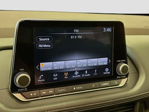 Used 2023 Nissan Rogue SV image 21