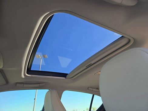 Used 2013 Lexus CT 200h image 18