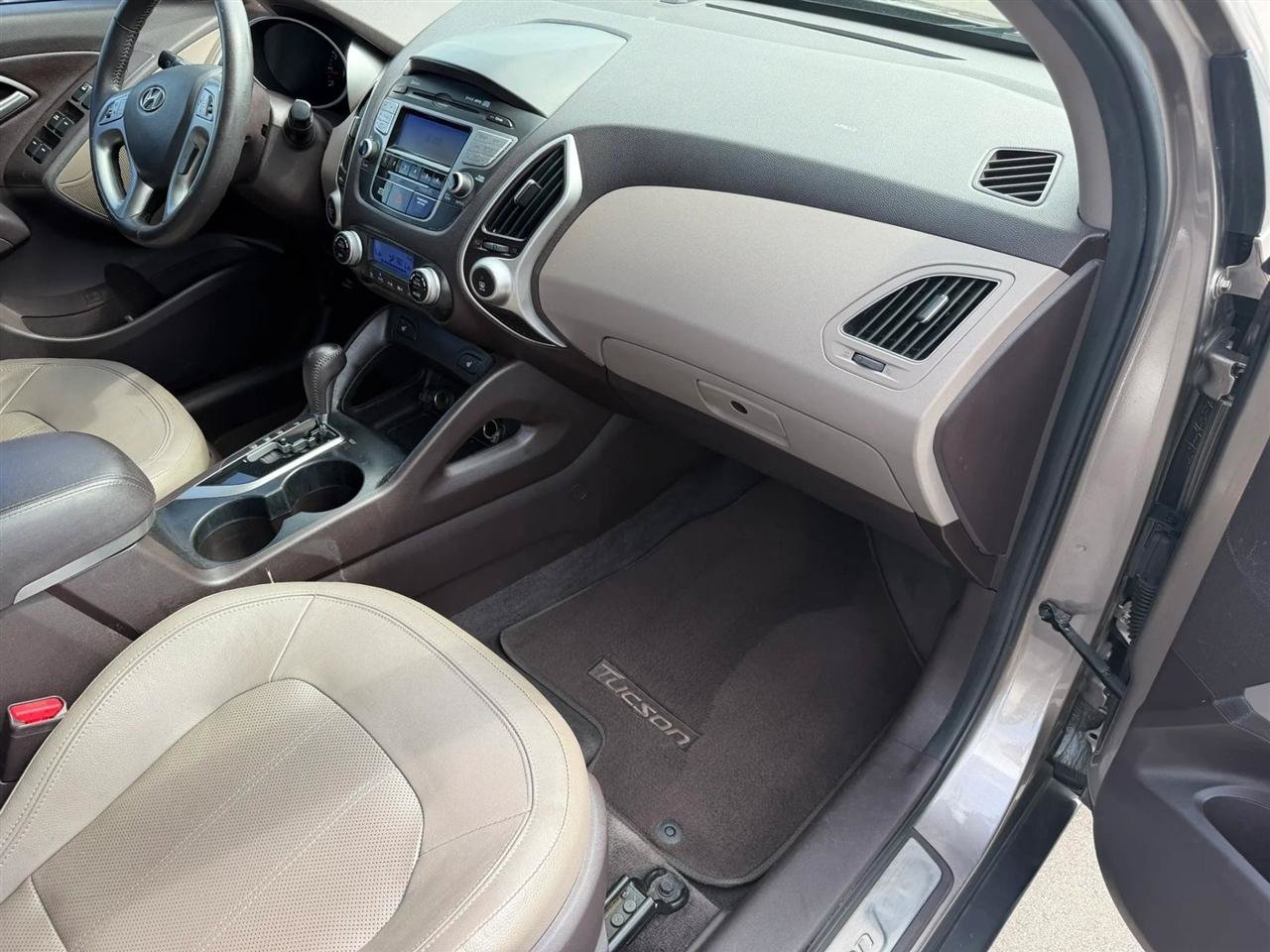 Used 2013 Hyundai Tucson Limited FWD image 35