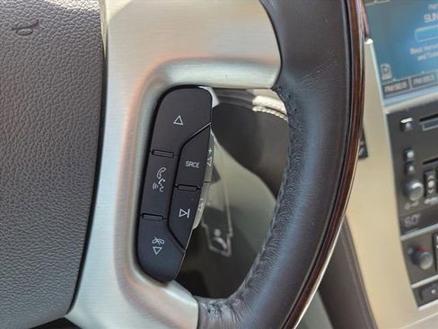 Used 2010 Cadillac Escalade Platinum image 24