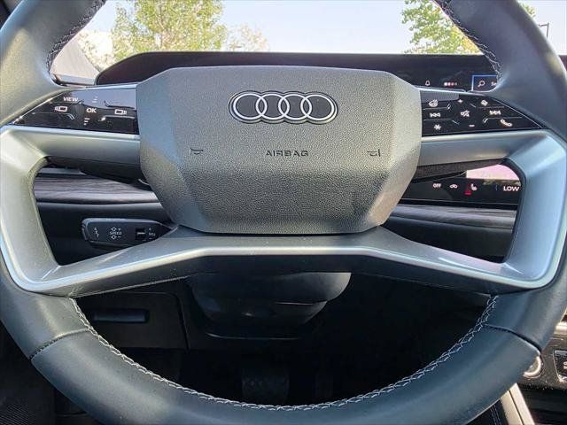 Used 2025 Audi Q5 Premium w/ Convenience Package AWD/4WD image 25