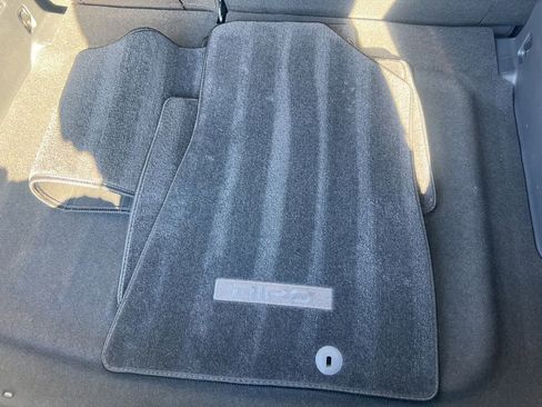 Certified 2023 Kia Niro EX image 12