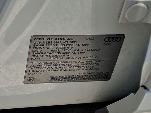 Used 2022 Audi Q5 e Premium AWD/4WD image 26