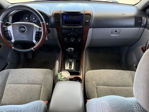 Used 2004 Kia Sorento EX RWD image 16