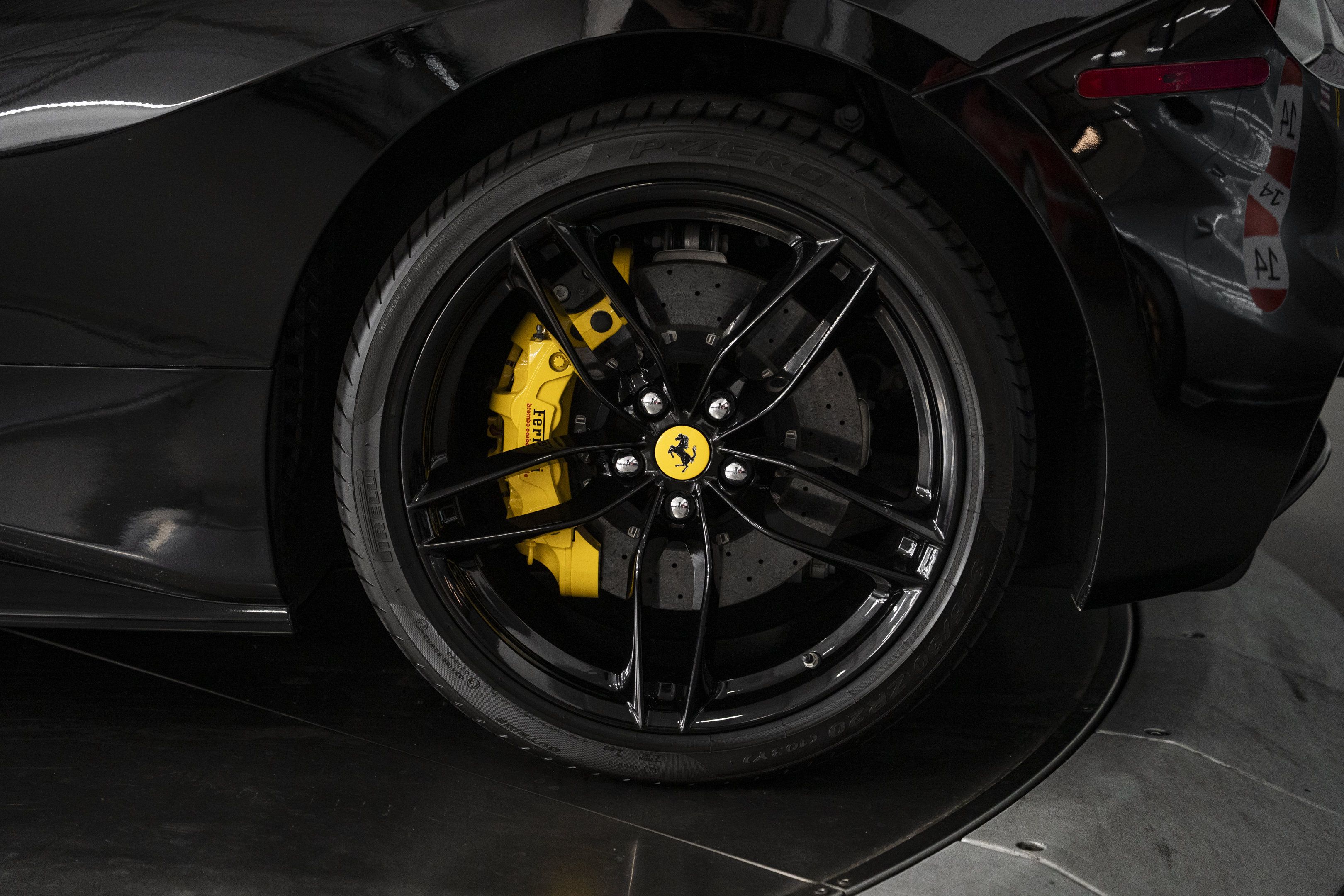 Used 2018 Ferrari 488 Spider RWD image 22