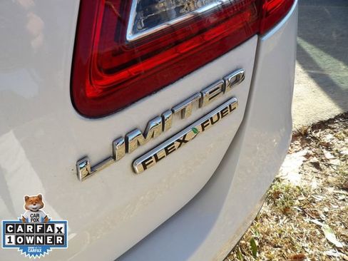 Used 2014 Ford Taurus Limited w/ Equipment Group 301A image 18