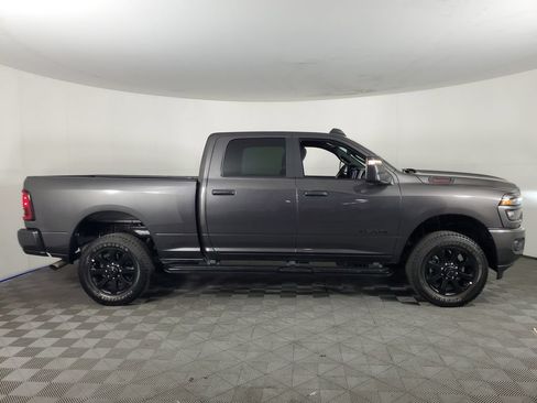 Used 2025 RAM 2500 Big Horn AWD/4WD image 3